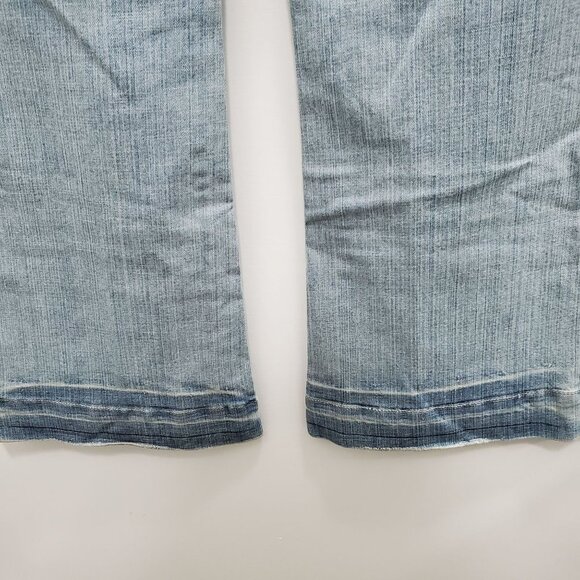 Seven7 Woman's Light Wash Embellished Pocket Flare Leg‎ Denim Jeans Plus Size 14 - Picture 6 of 7